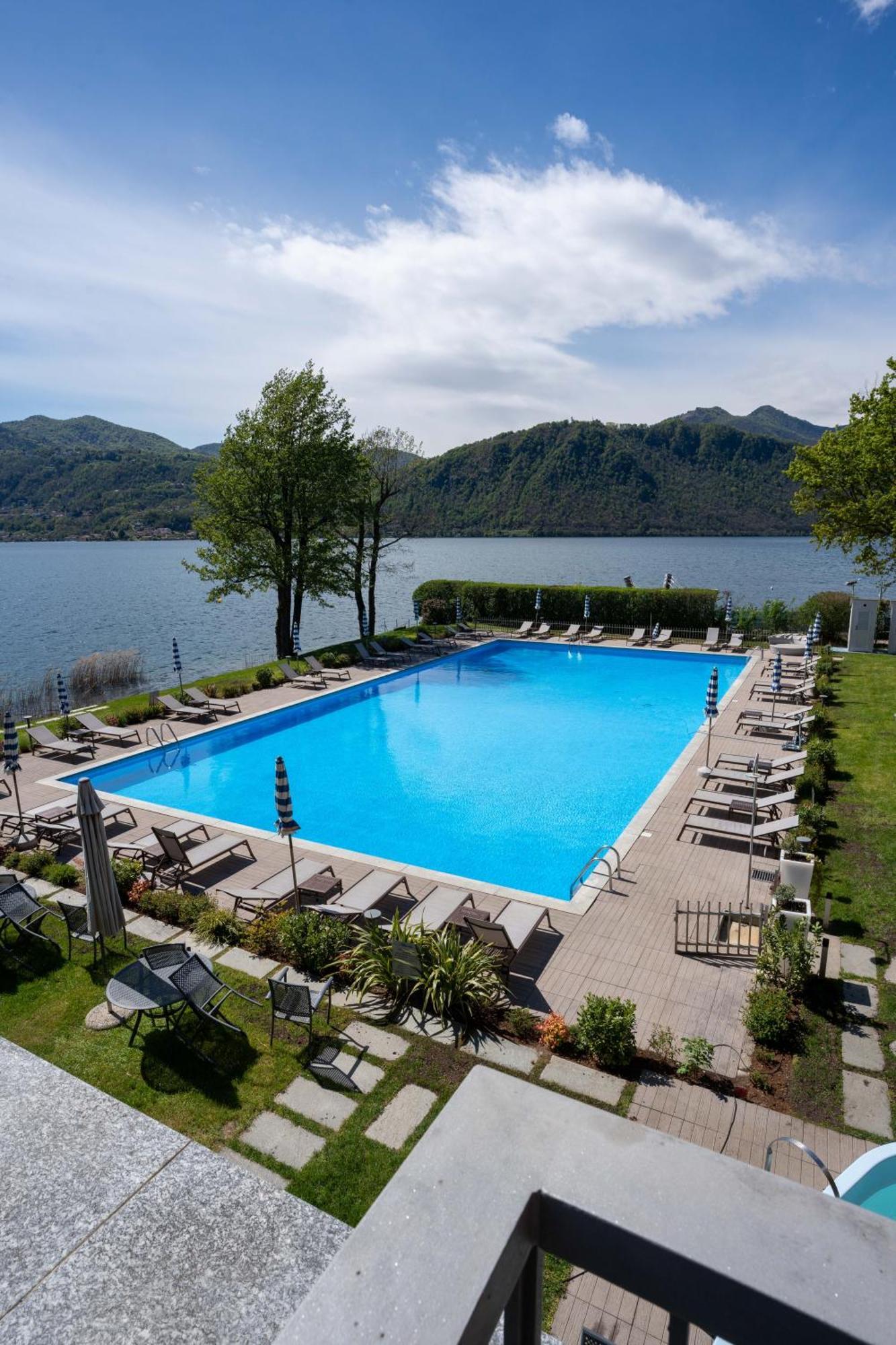 Hotel L'Approdo Pettenasco Exteriör bild
